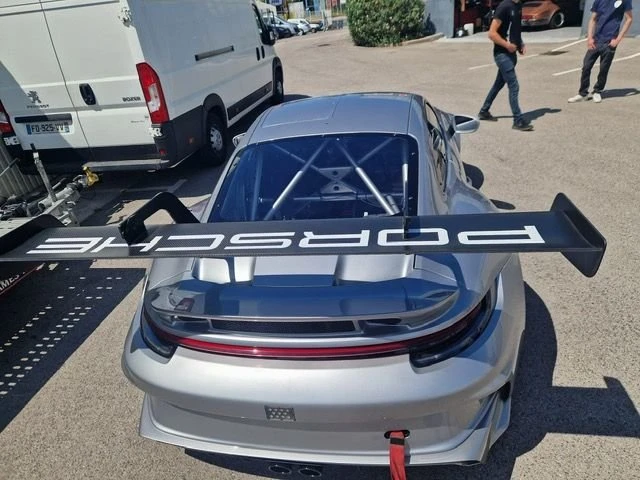 2022 Porsche 992 GT3 - Image 3 of 9