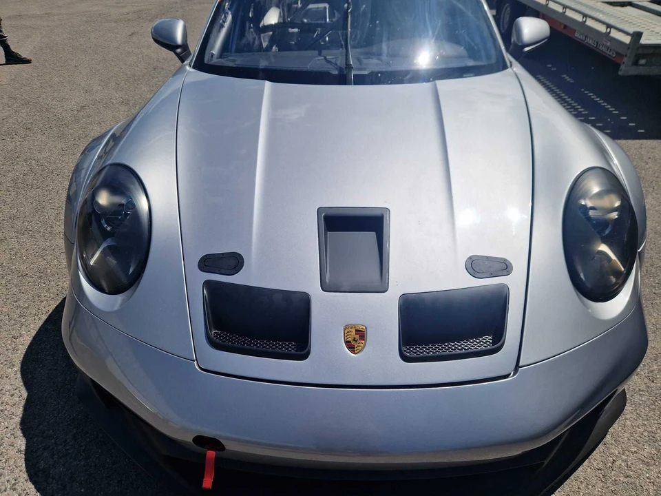 2022 Porsche 992 GT3 - Image 5 of 9
