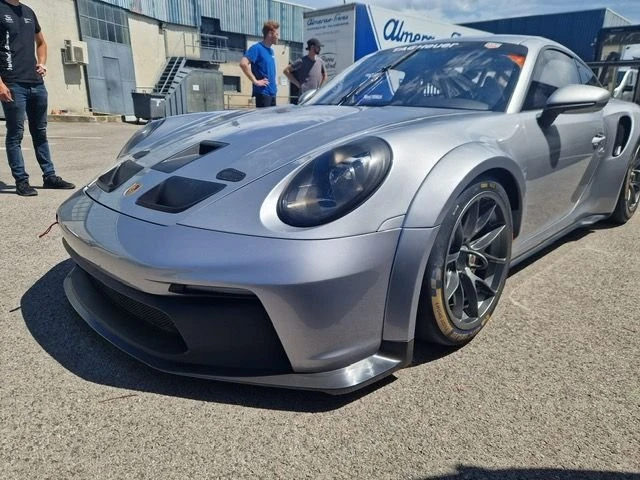2022 Porsche 992 GT3 - Image 8 of 9