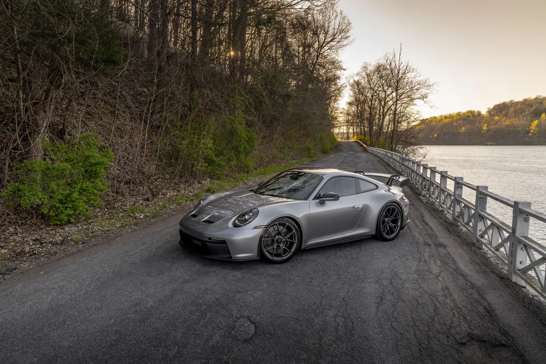2022 Porsche 992 GT3 - Image 4 of 7