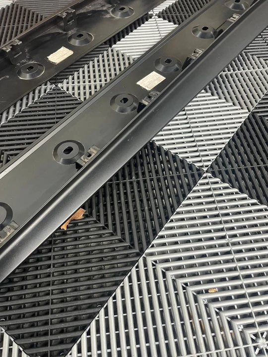 2020 Parts & Memorabilia Bodywork - Image 2 of 8