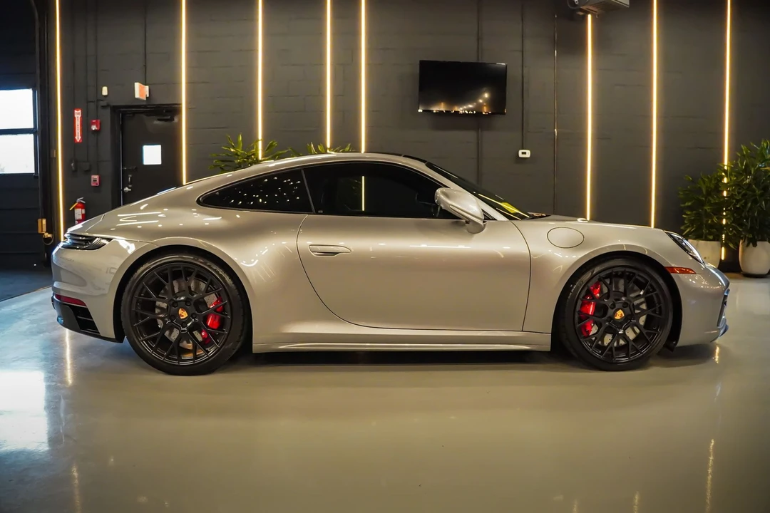 2022 Porsche 992 Carrera S - Image 11 of 14