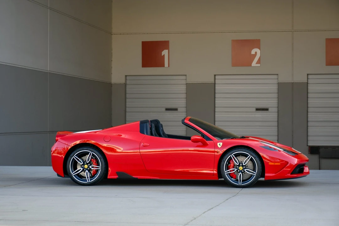 2015 Ferrari 458 Speciale Aperta - Image 8 of 31