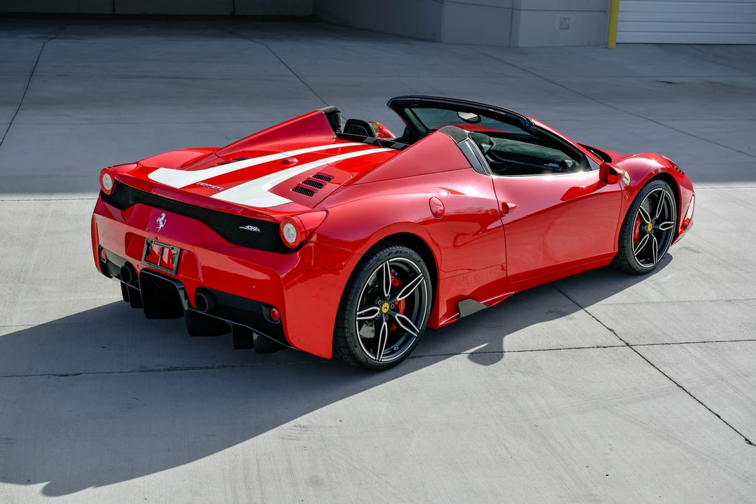2015 Ferrari 458 Speciale Aperta - Image 15 of 31