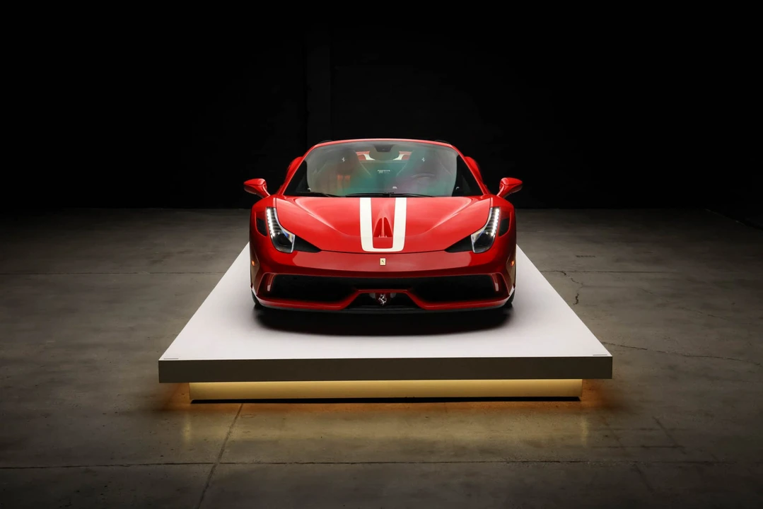 2015 Ferrari 458 Speciale Aperta - Image 24 of 31