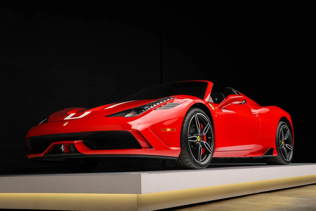 2015 Ferrari 458 Speciale Aperta - Image 22 of 31