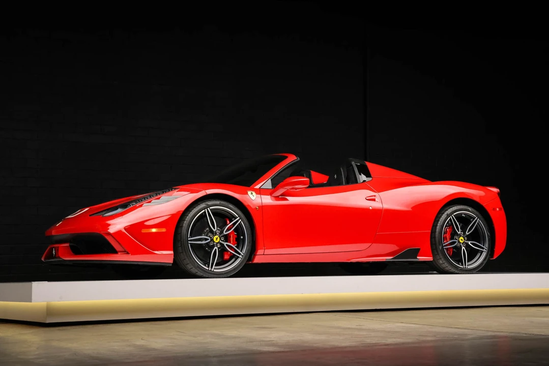 2015 Ferrari 458 Speciale Aperta - Image 18 of 31