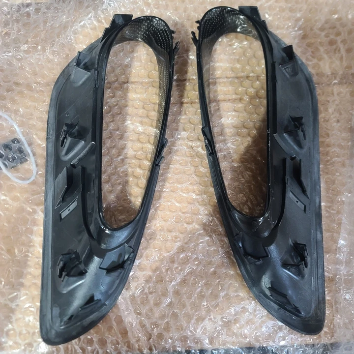 2020 Parts & Memorabilia Bodywork - Image 2 of 7