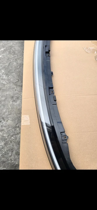 2020 Parts & Memorabilia Bodywork - Image 4 of 9