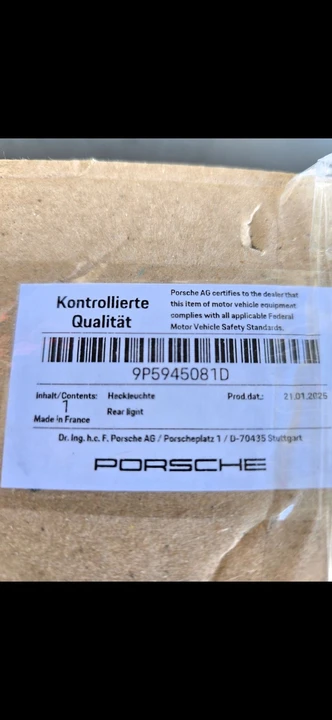 2020 Parts & Memorabilia Bodywork - Image 7 of 9