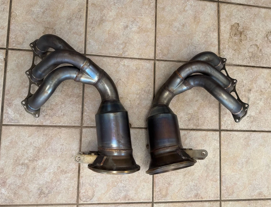 2022 Parts & Memorabilia Engines - Image 4 of 8