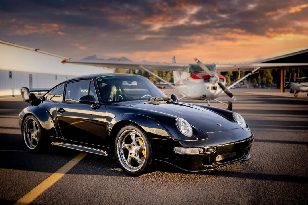 1995 Porsche 993 Carrera 4 - Image 5 of 31