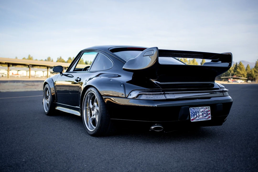 1995 Porsche 993 Carrera 4 - Image 13 of 31