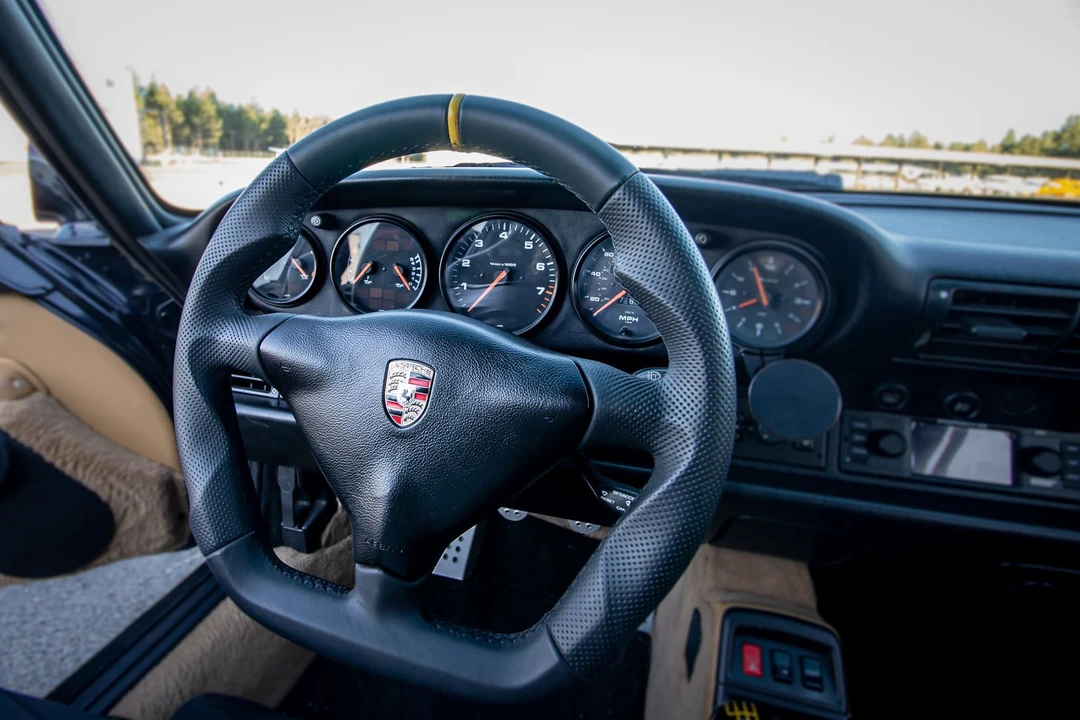 1995 Porsche 993 Carrera 4 - Image 19 of 31