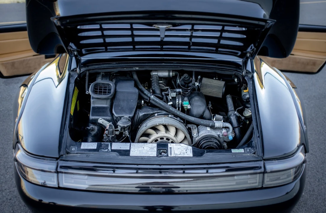 1995 Porsche 993 Carrera 4 - Image 26 of 31