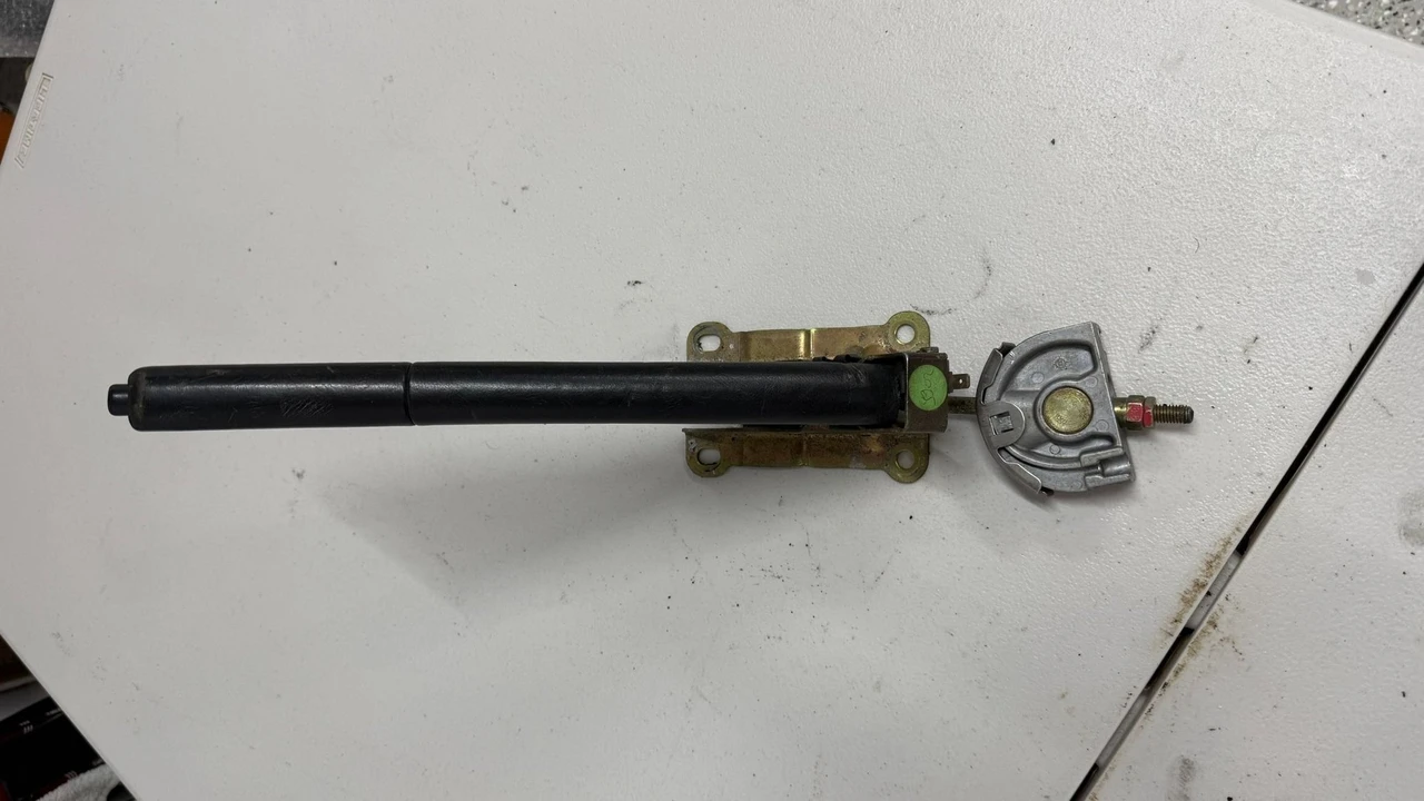 1995 Parts & Memorabilia Mechanical Components - Image 5 of 31