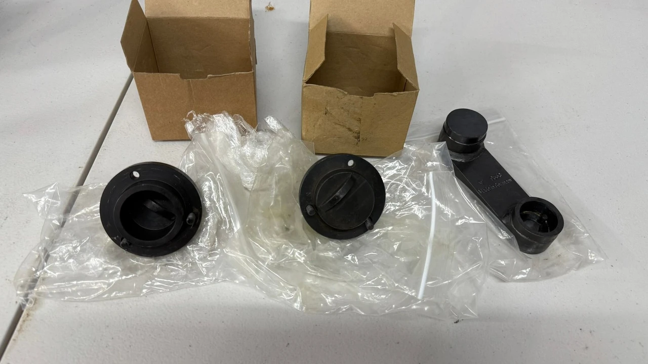 1995 Parts & Memorabilia Mechanical Components - Image 23 of 31