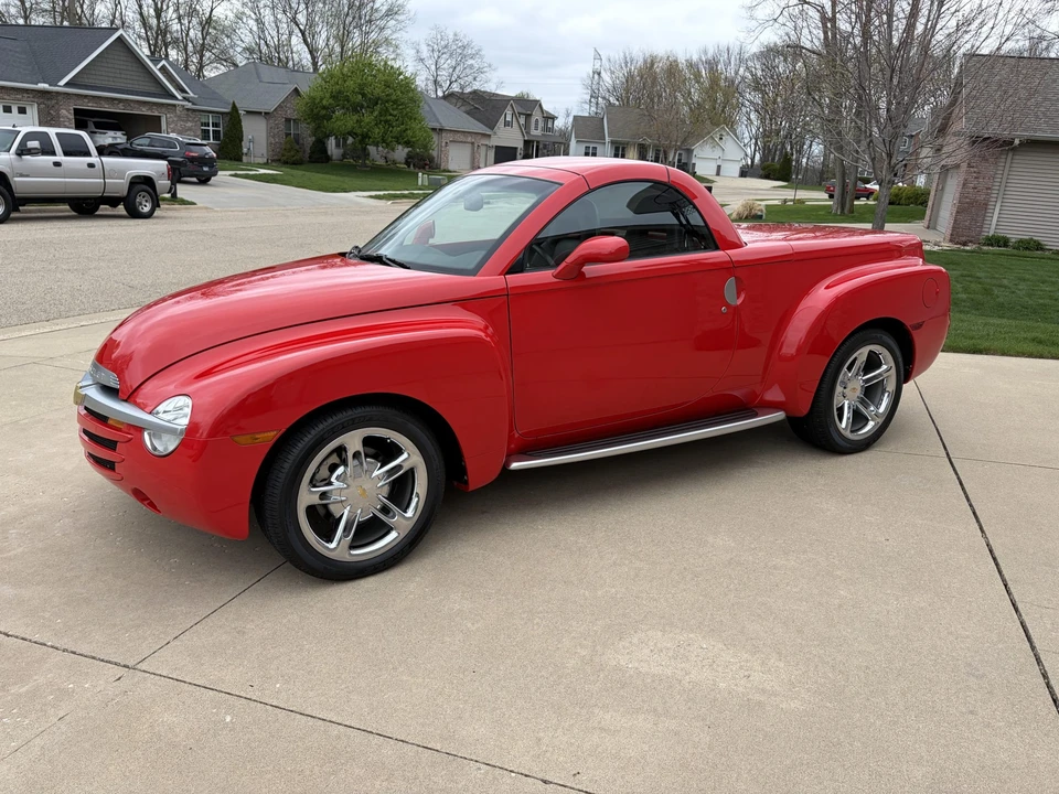 2005 Chevrolet SSR - Image 5 of 21