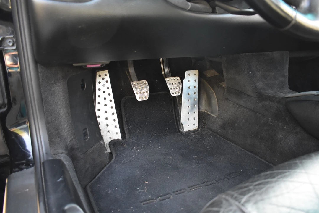 2000 Porsche 996 Carrera - Image 21 of 28