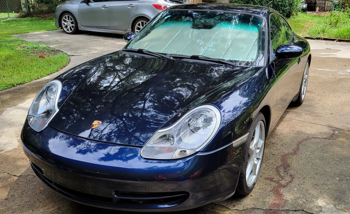 1999 Porsche 996 Carrera 4 - Image 11 of 31
