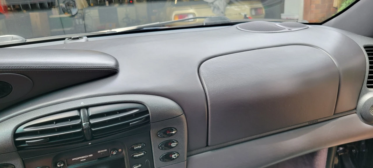 1999 Porsche 996 Carrera 4 - Image 19 of 31