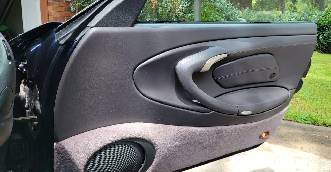 1999 Porsche 996 Carrera 4 - Image 21 of 31