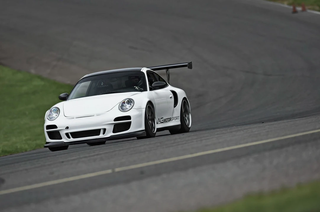 2003 Porsche 996 GT2 - Image 5 of 31
