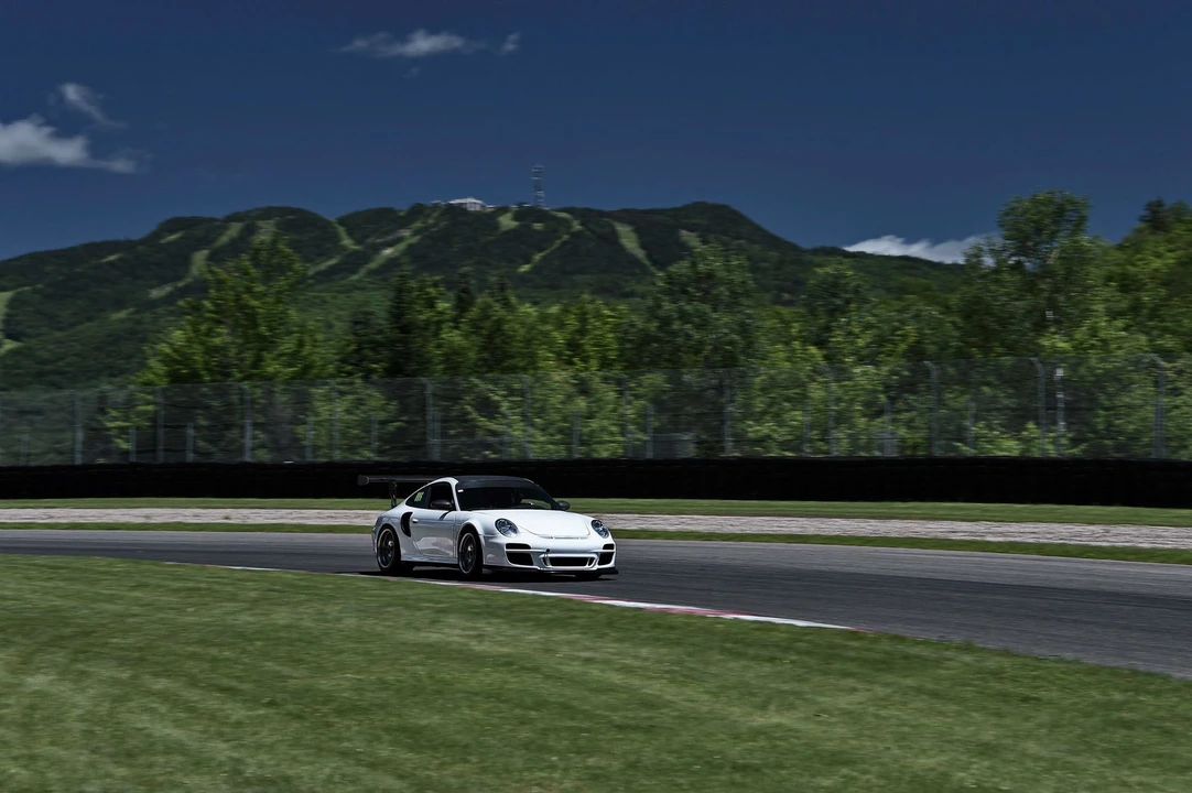 2003 Porsche 996 GT2 - Image 11 of 31