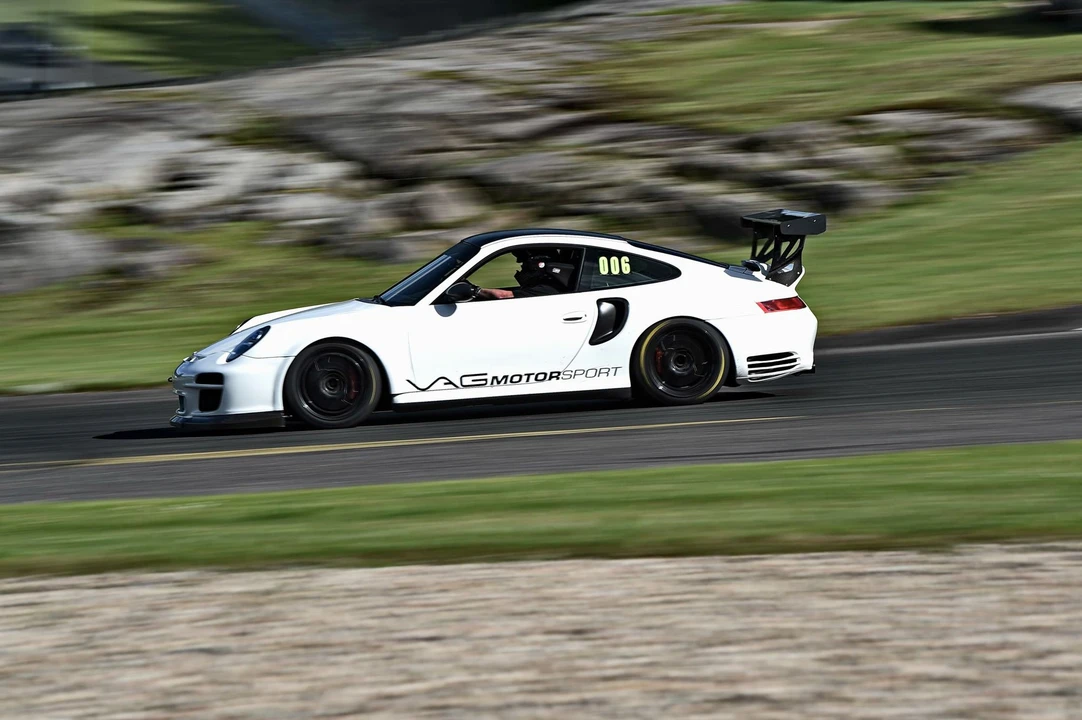 2003 Porsche 996 GT2 - Image 13 of 31