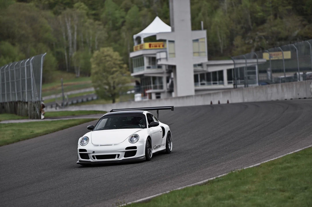 2003 Porsche 996 GT2 - Image 3 of 31