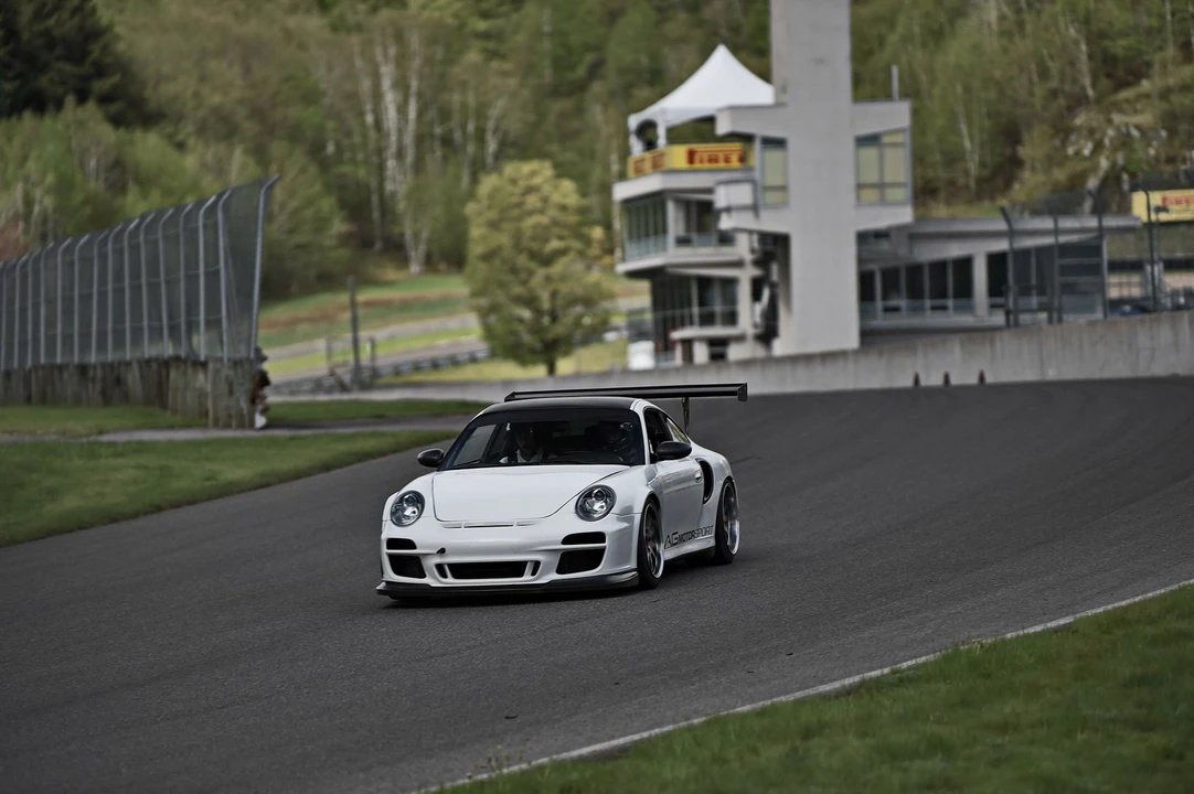 2003 Porsche 996 GT2 - Image 6 of 31