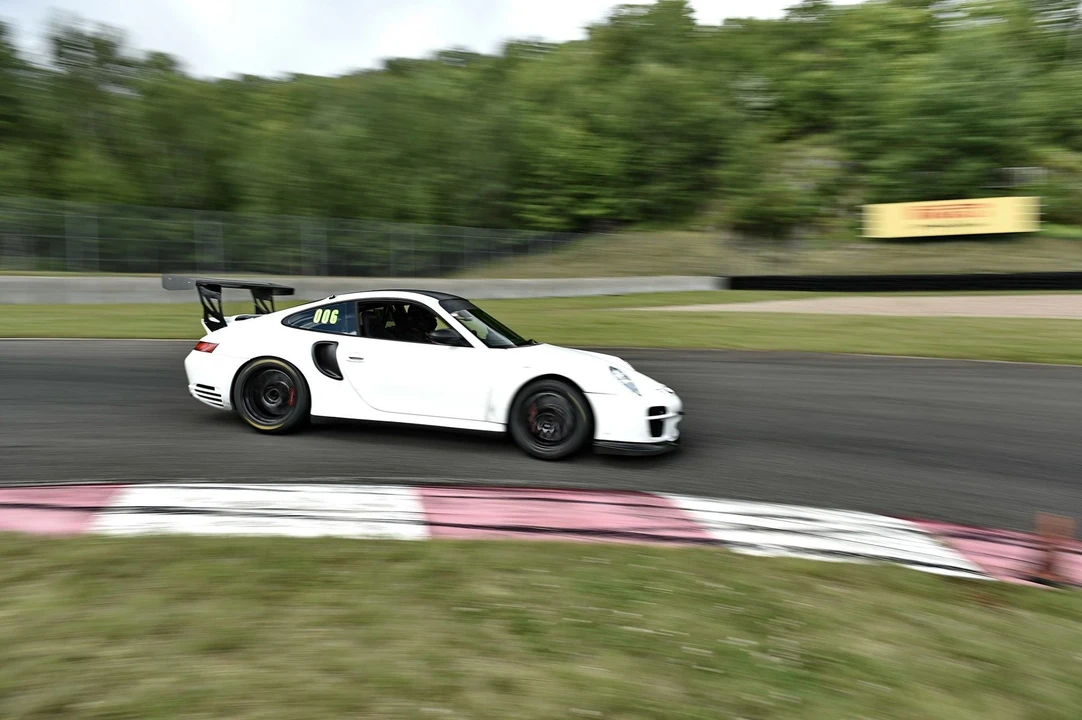 2003 Porsche 996 GT2 - Image 20 of 31