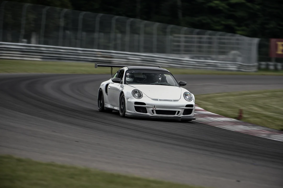 2003 Porsche 996 GT2 - Image 10 of 31