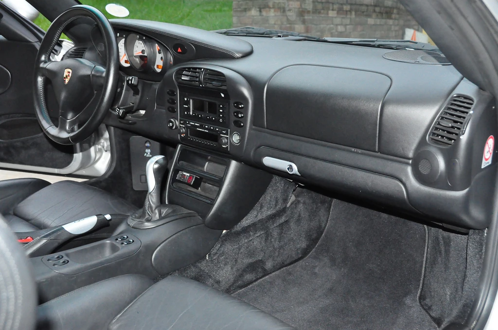 2005 Porsche 996 GT3 - Image 25 of 27