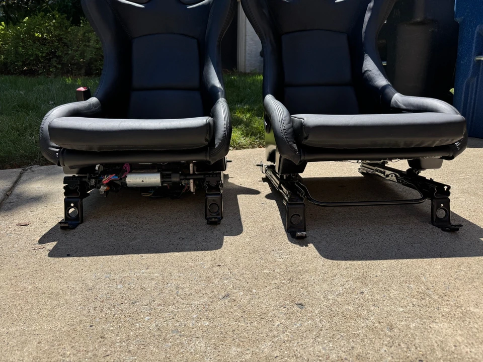 Parts & Memorabilia Seats & Interior - Image 7 of 7