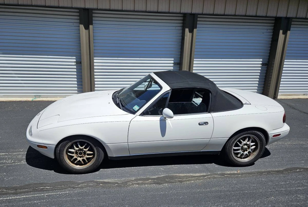 1996 Mazda NA MX-5 Miata - Image 2 of 6