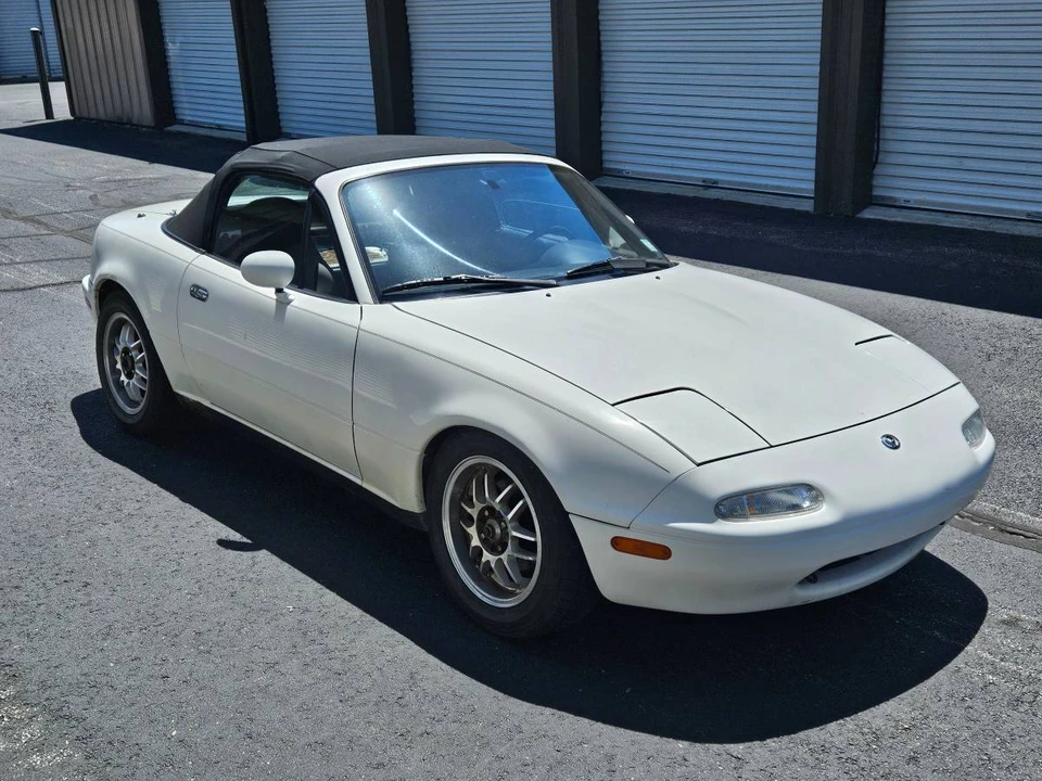 1996 Mazda NA MX-5 Miata - Image 4 of 6