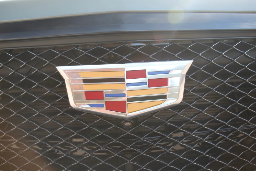 2023 Cadillac Escalade-V 5th Gen - Image 26 of 31