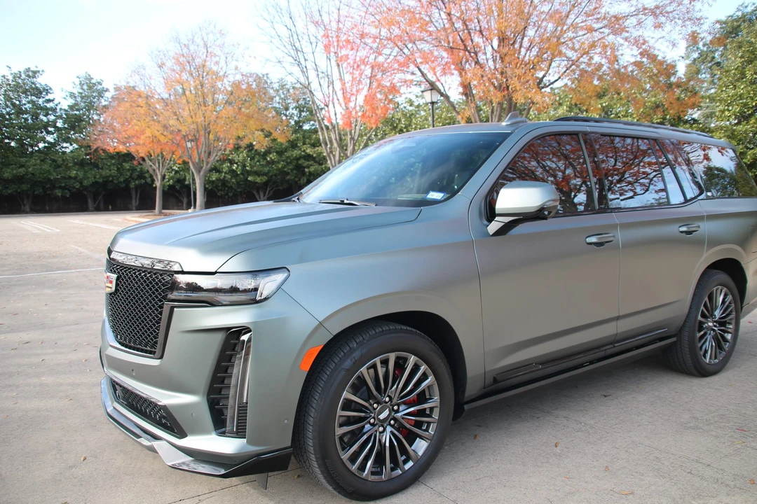 2023 Cadillac Escalade-V 5th Gen - Image 8 of 31