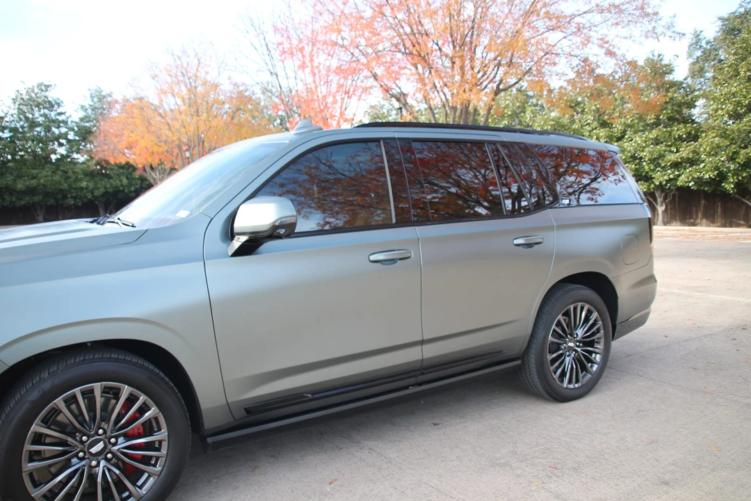 2023 Cadillac Escalade-V 5th Gen - Image 30 of 31