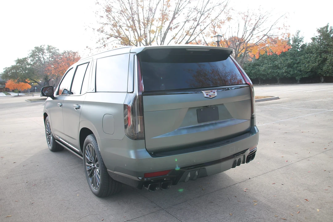 2023 Cadillac Escalade-V 5th Gen - Image 11 of 31