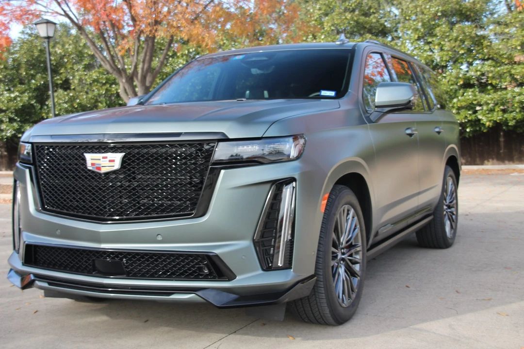 2023 Cadillac Escalade-V 5th Gen - Image 5 of 31