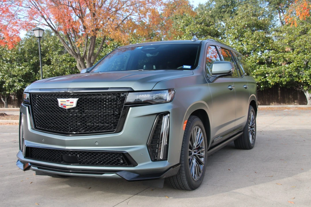 2023 Cadillac Escalade-V 5th Gen - Image 4 of 31