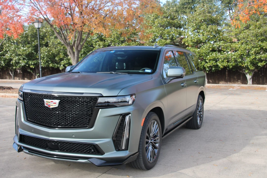 2023 Cadillac Escalade-V 5th Gen - Image 3 of 31
