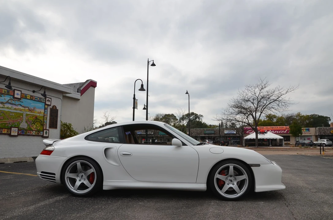 2002 Porsche 996 Turbo - Image 8 of 12