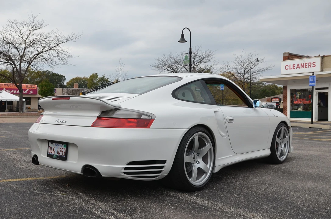 2002 Porsche 996 Turbo - Image 10 of 12