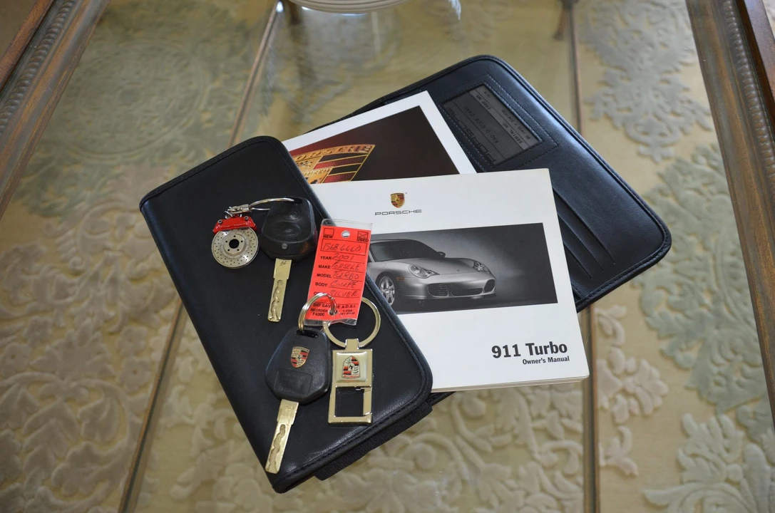 2001 Porsche 996 Turbo - Image 23 of 31