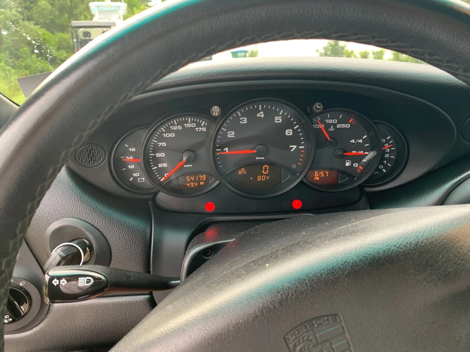 2001 Porsche 996 Carrera - Image 5 of 8