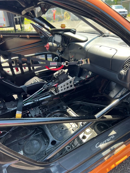 2001 Porsche 996 Carrera - Image 17 of 28