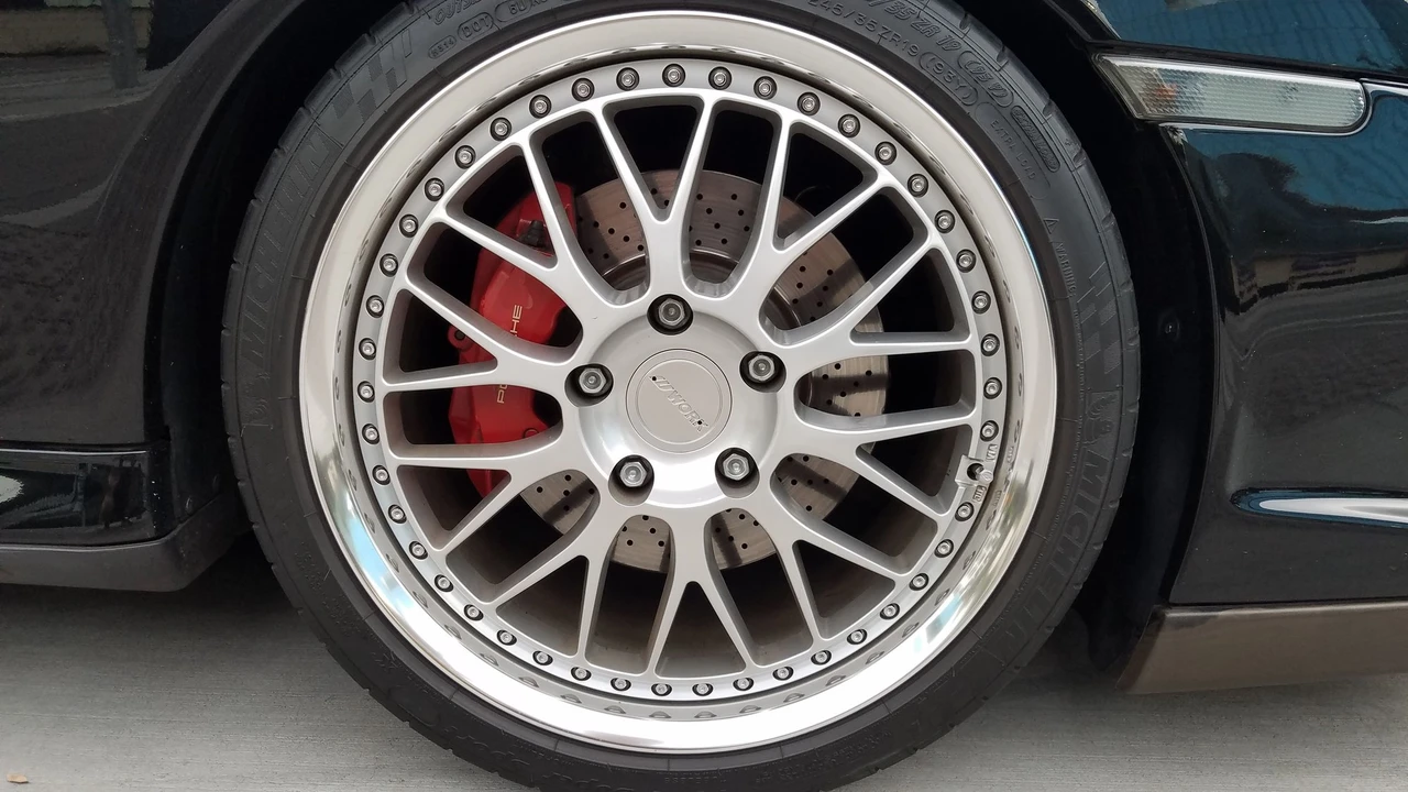 2001 Porsche 996 Turbo - Image 14 of 31